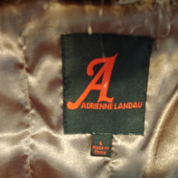 Fuax Fur Vest by Adrienne Landau - Picture 4 of 5